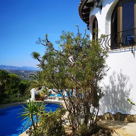 La Madrugada - Luxury With Sea Views And Private Heated Pool Villa