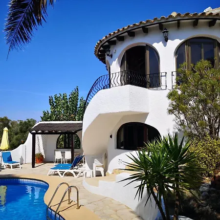 La Madrugada - Luxury With Sea Views And Private Heated Pool
